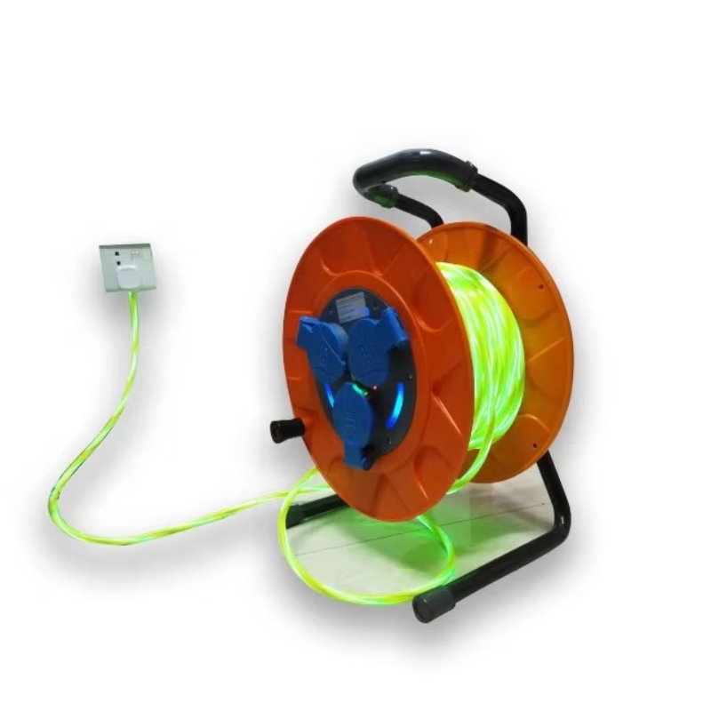 كابل تمديد كهربائي محمول بأربع - مراجعة Outdoor Power Reel وسعره