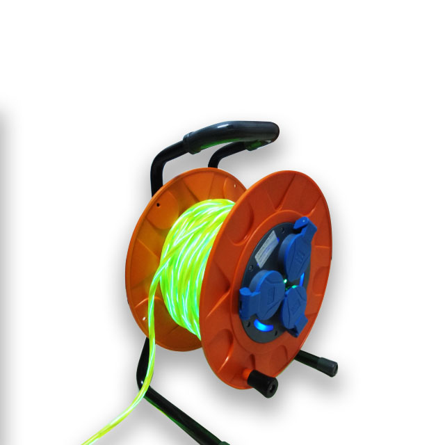 كابل تمديد كهربائي محمول بأربع - مراجعة Outdoor Power Reel وسعره